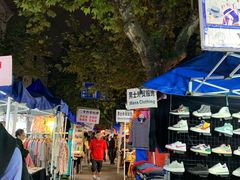 -吴山路夜市