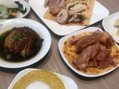-六泰居·尔滨地标·东北菜(泰山路店)