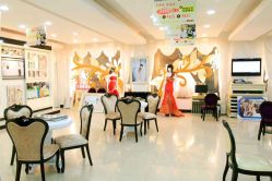 -巴黎时尚婚纱摄影(南汇店)