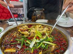 -乡土特色.冷锅鱼.牦牛肉汤锅