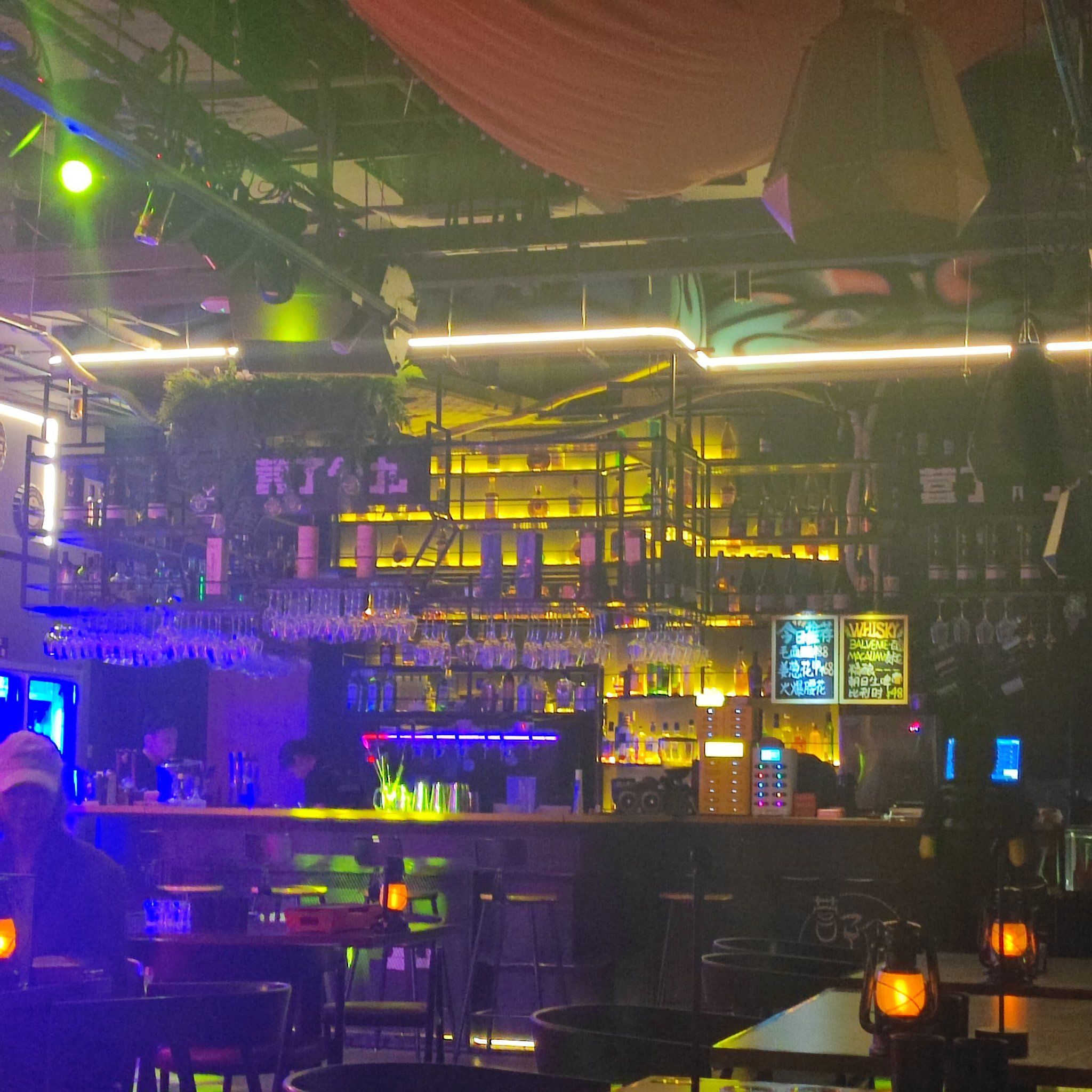 看到网上推荐来的,环境不错,氛围也很好