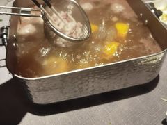 -左庭右院鲜牛肉火锅黑金店(陆家嘴中心店)