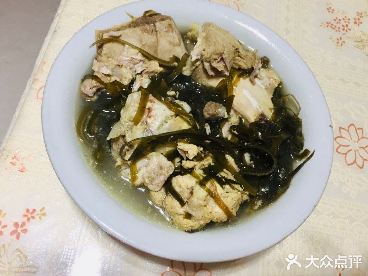 厨房新手系列之筒子骨海带汤，滋补