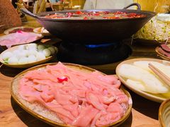 -白乐天毛肚火锅馆(解放碑店)