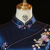 这件新中式改良旗袍太显身材啦！