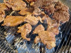 -围炉肉舍•炭烤活鳗•丹东海鲜烤肉(步行街店)