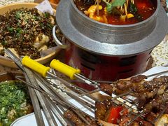 -小董哥烤串·爆汁大油边(故宫店)