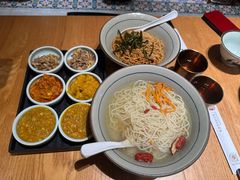 -蟹黄鱼·海派深夜面馆(巨鹿路店)