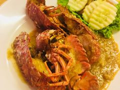 -J Daeng Seafood