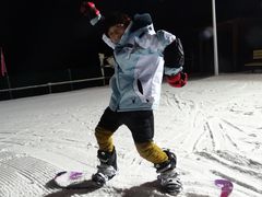 -采薇庄园四季滑雪场