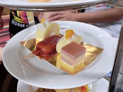 -上海滴水湖皇冠假日酒店