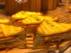 -万利隆·活力烘焙(人民路店)