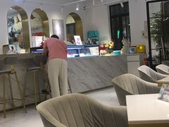 -Fridi Patisserie Cafe