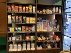 零售区-星巴克(杭州西湖银泰1F店)