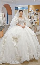 -派丽莫Pellimo原创设计婚纱品牌