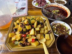 -苗侗地道红酸.酸汤鱼·酸汤牛肉
