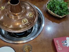 -岳记兴隆·青城腊排铜火锅(融创店)