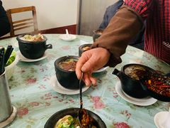 -虹兴砂锅店