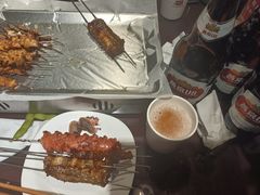 -三个大叔烤羊肉串·歌手驻唱·碳烤鲜肉(西三旗店)