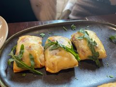 西班牙风味火腿鸡肉奶油春卷-BROWNSTONE布朗石西班牙餐厅(富城店)