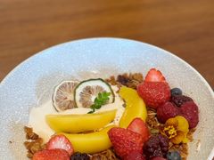 -Two Birds One Stone·一石二鸟(诚品生活店)