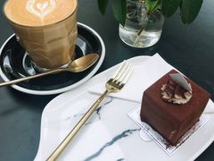 -UNI UNI(环亚凯瑟琳店)