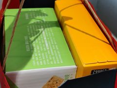 -良品铺子(白云新世界店)