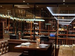 -Wolfgang’s Steakhouse 沃夫冈牛排馆(上海白玉兰广场店)