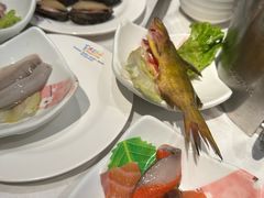 -领鲜活海鲜榴莲自助火锅(东门店)