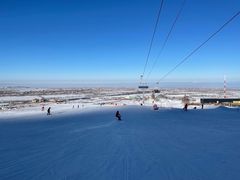 -丝绸之路山地度假区滑雪场