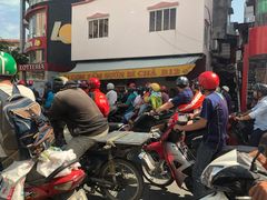 -Bánh Mì Huynh Hoa