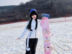 -济南卧虎山滑雪场
