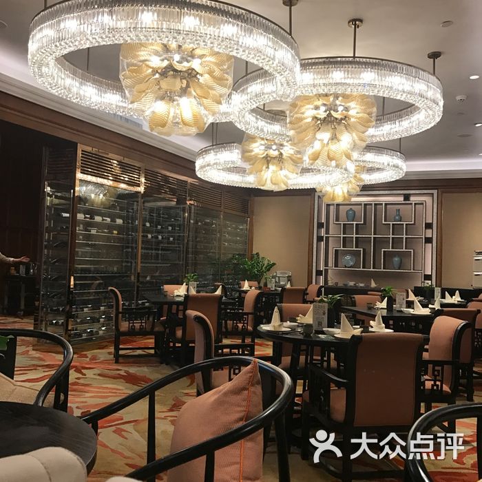华彩华邑酒店海口餐厅图片