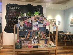 -猫的天空之城概念书店(印象城购物中心店)