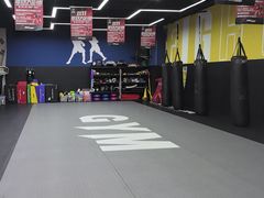 -成杰格斗·拳击·柔术·防身术(建设路店)