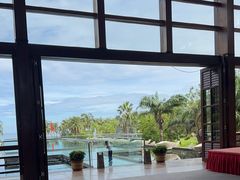 -亚龙湾喜来登·美景台大堂吧