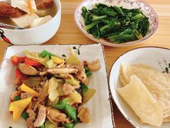 -爱月宝月嫂·育儿嫂(哈尔滨总店)