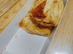 招牌咖喱酥-红宝石·鲜奶小方·海派西点房(控江店)