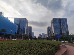 -诚毅广场(地铁站)