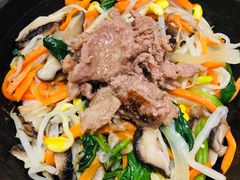 烤牛肉石锅拌饭-权味·朝鲜族拌饭(勒泰店)