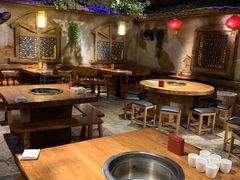 -城墙拐拐火锅(三峡广场黑金冠店)