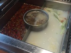-洪焱重庆老火锅(万福花园店)