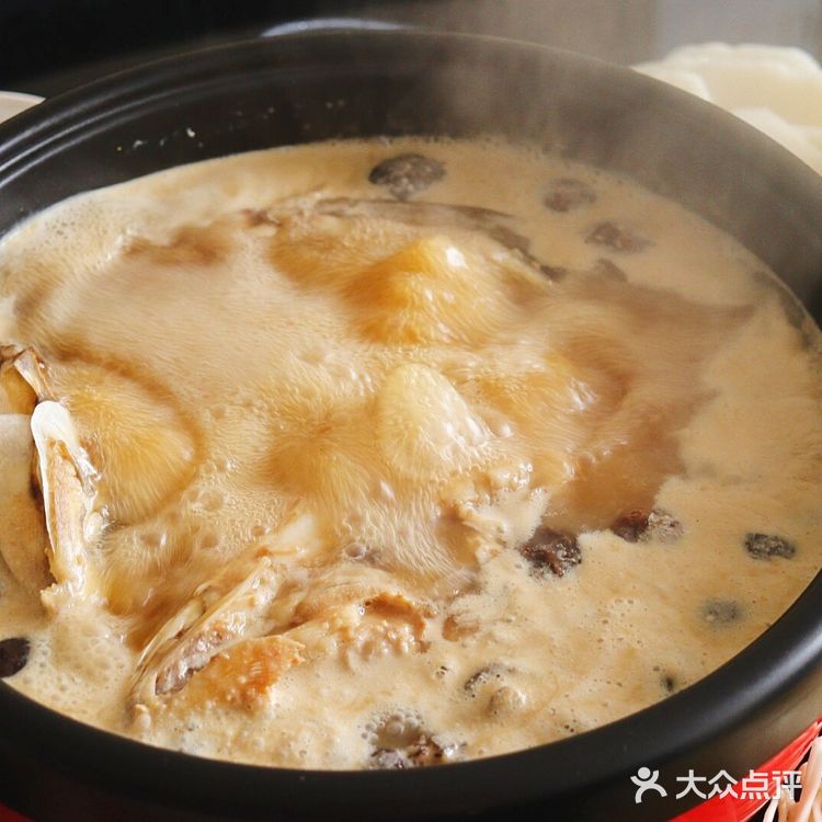 怕不够吃爸爸切了2条年糕下去煮 撑撑撑