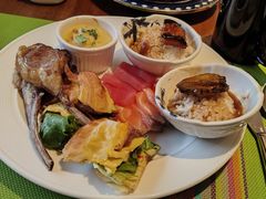 -岷山饭店-芝芝自助餐厅