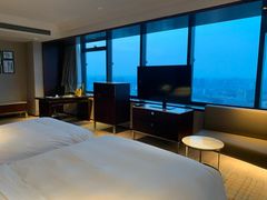 -上海龙之梦万丽酒店