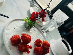杨梅鳕鱼球-柳莺湖上·湖景餐厅·江南菜(西湖店)