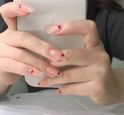 -悦指间美甲美睫