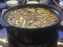 -菌海森林·非遗野生菌火锅(西山区滇池路摩根道店)