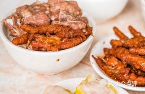 Pork Rib and Chicken Claw Rice