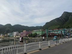 -百里峡七彩艺术小镇